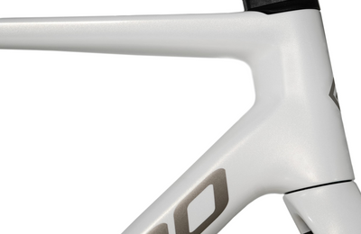 Megamo Raise 04 2026 Blanco #2
